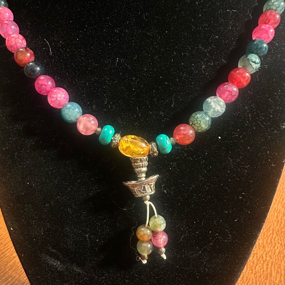 Multicolor Agate Beaded Necklace with Pendant